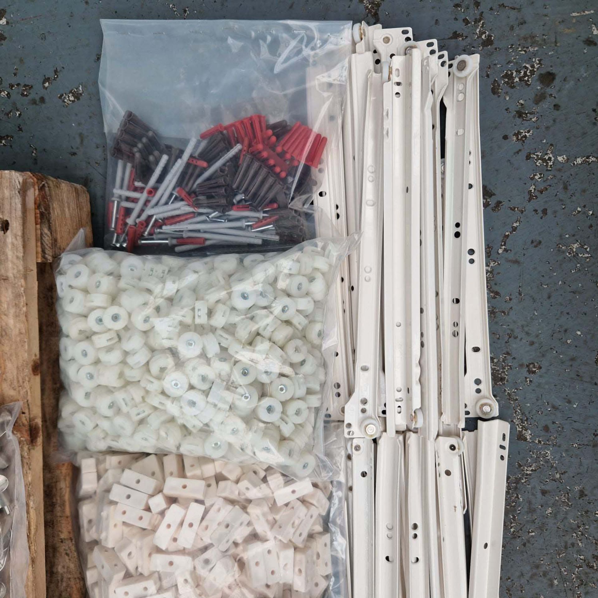 Quantity of Various Screws, Dowels & Hinges Etc. For Woodworking. - Image 7 of 24