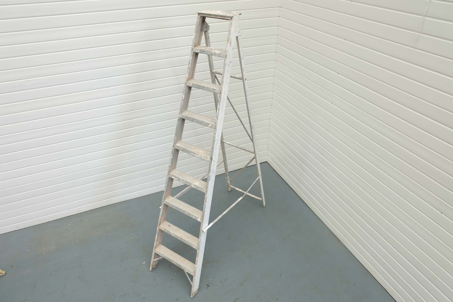 Titan Aluminium Heavy Duty Step Ladders. Maximum Height: 2200mm. - Image 2 of 3