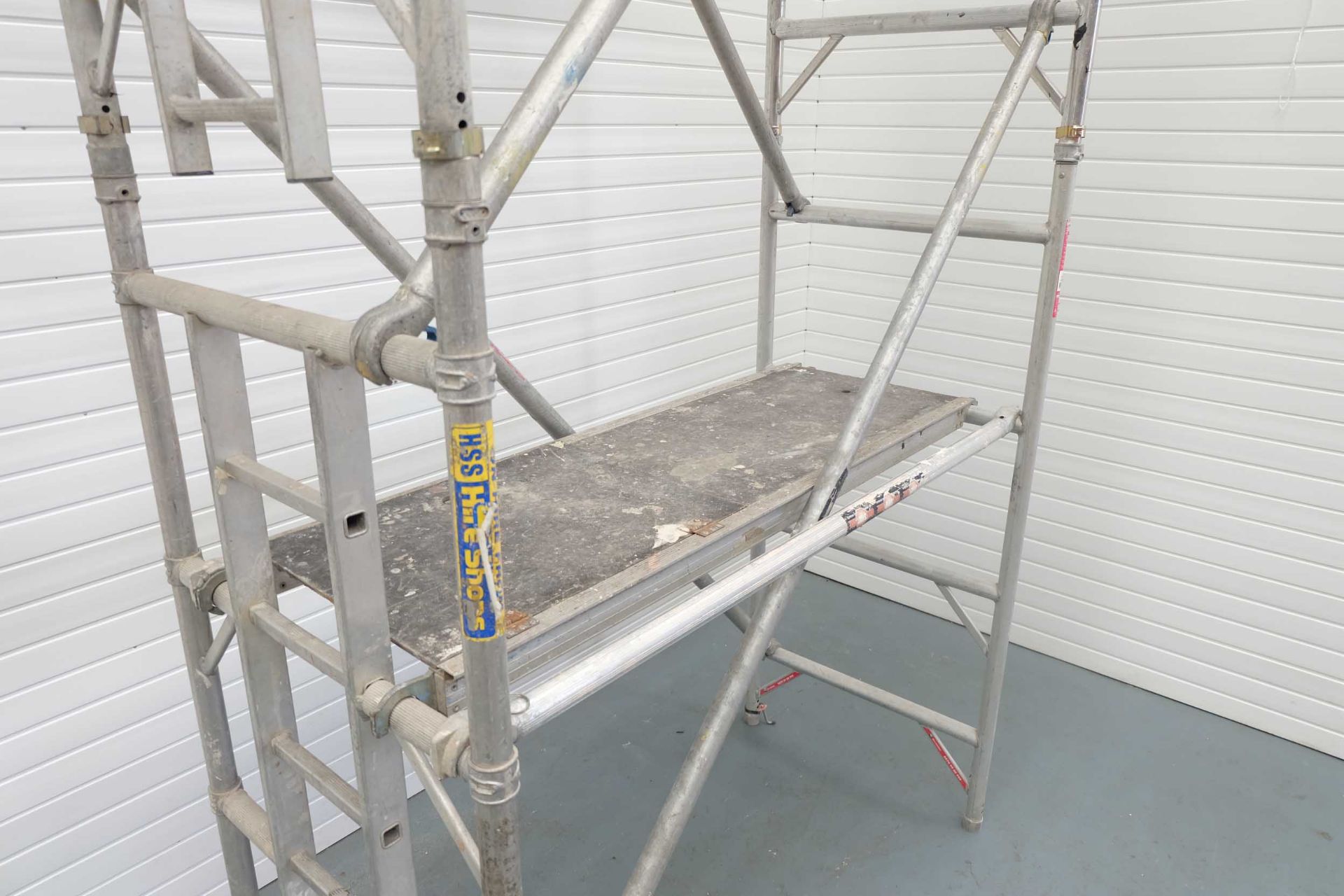 Scaffolding Tower Max Height of Top Platform 3900mm. Scaffold Length x Width: 1800 x 800mm. Platform - Image 3 of 7
