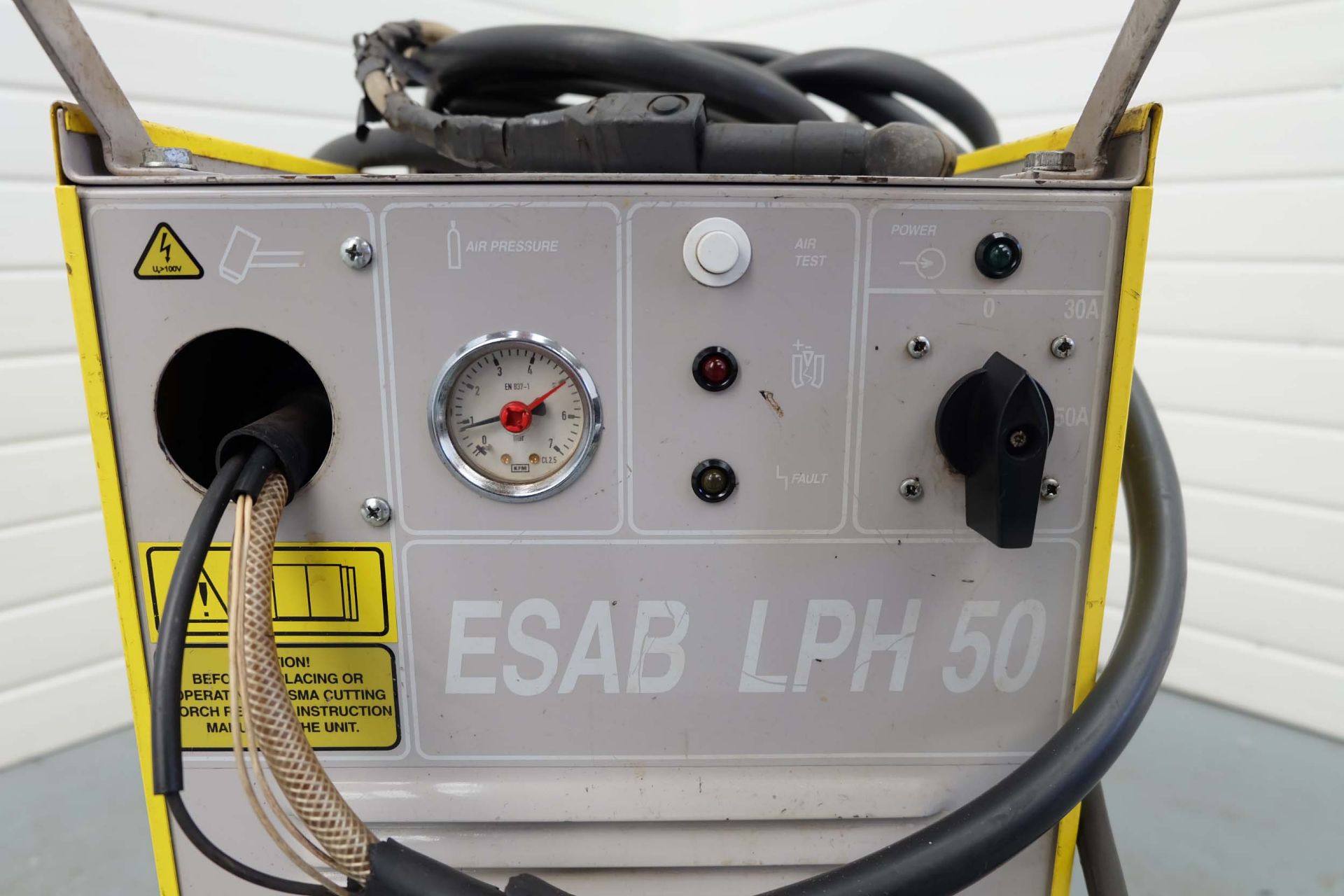ESAB LPH 50 Mobile Mig Welding Set. 50 Amp @ 60% Duty Cycle. 30 Amp @ 100% Duty Cycle. - Image 3 of 6
