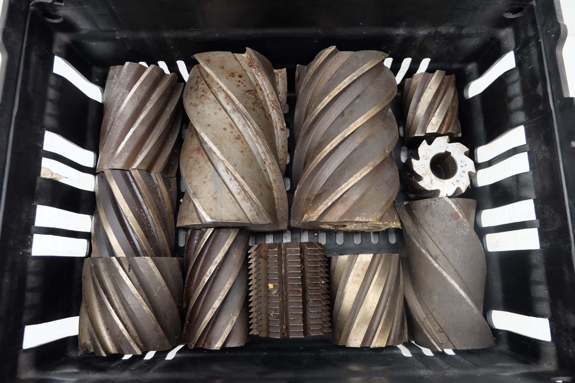 Quantity of Horizontal Milling Slab Cutters. Sizes up to 4" Diameter.