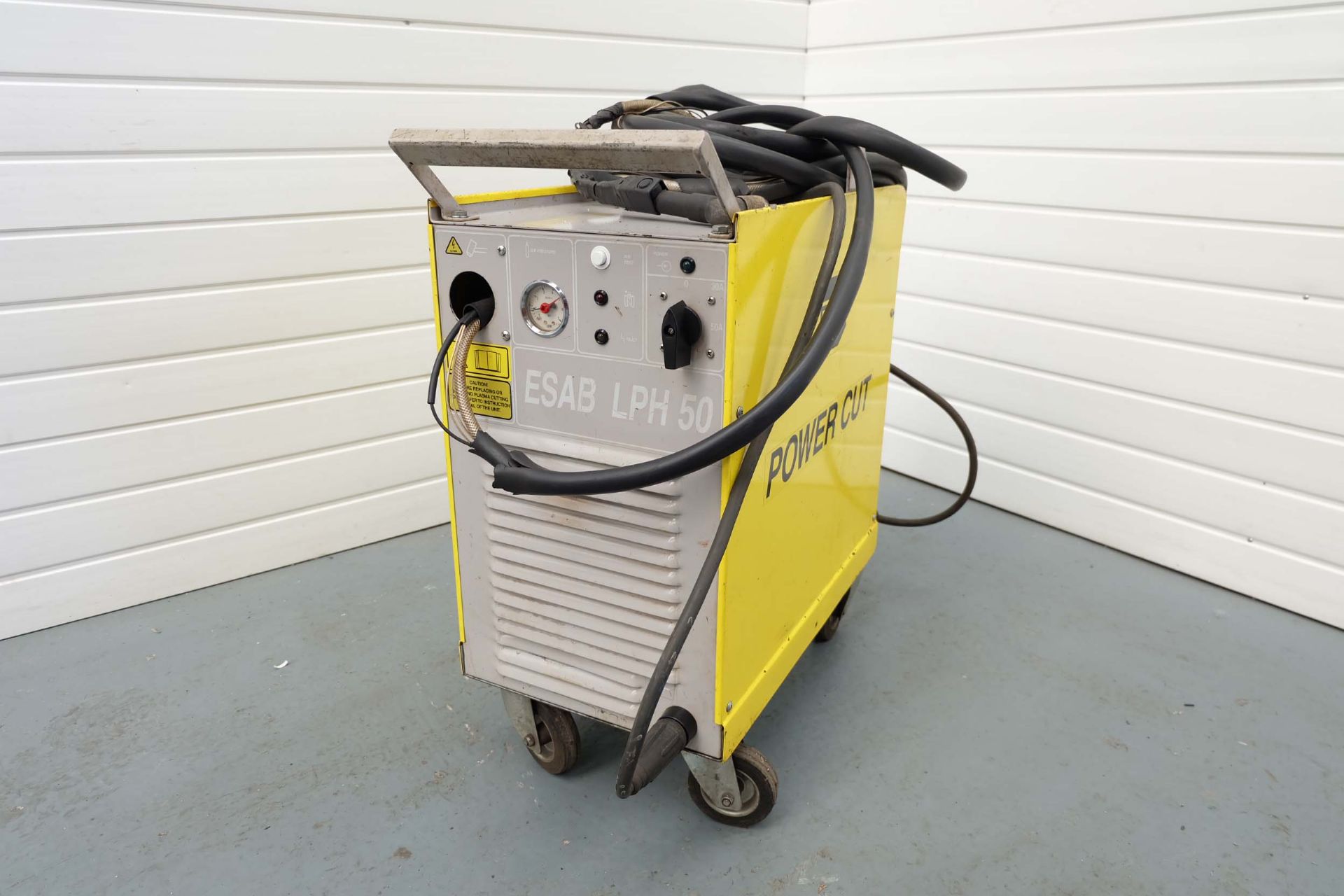 ESAB LPH 50 Mobile Mig Welding Set. 50 Amp @ 60% Duty Cycle. 30 Amp @ 100% Duty Cycle. - Image 2 of 6