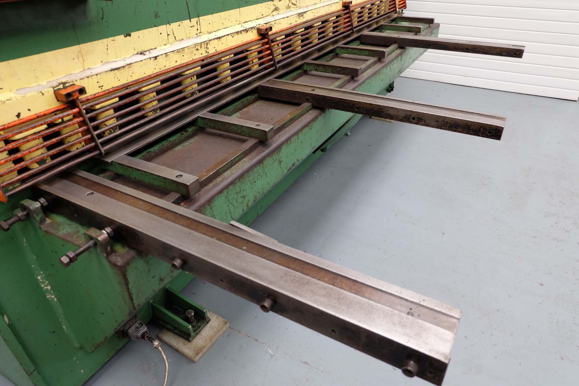 Haco Type TS 306 Hydraulic Guillotine. Capacity 6mm x 3050mm. With Squaring Arm & Front Supports. - Image 3 of 8