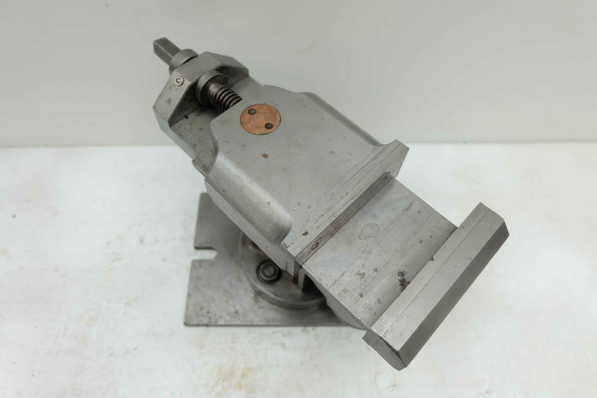 Universal Engineers Vice With Jaws 100mm. - Image 6 of 8