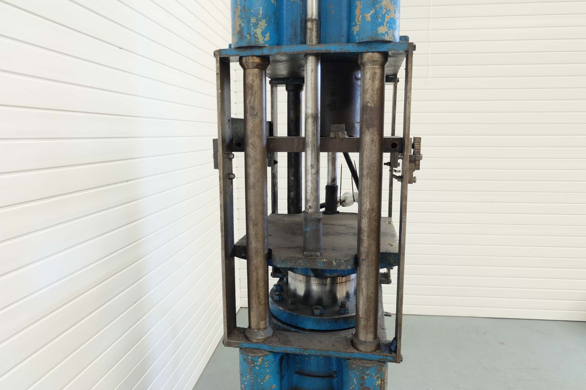 Thompson & Son Millwall Hydraulic Press. - Image 8 of 11