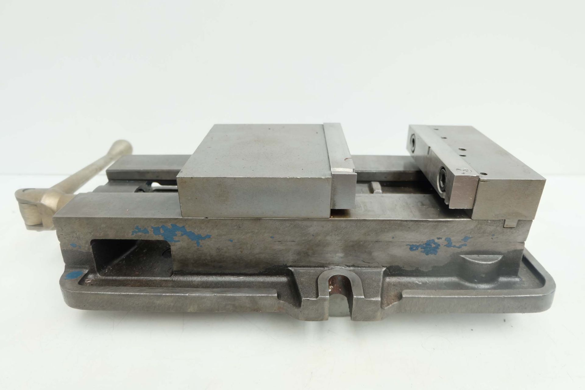 Autowell Model ATW 675A Machine Vice With Integrated Pull Down Mechanism. Width of Vice 6". - Image 6 of 6