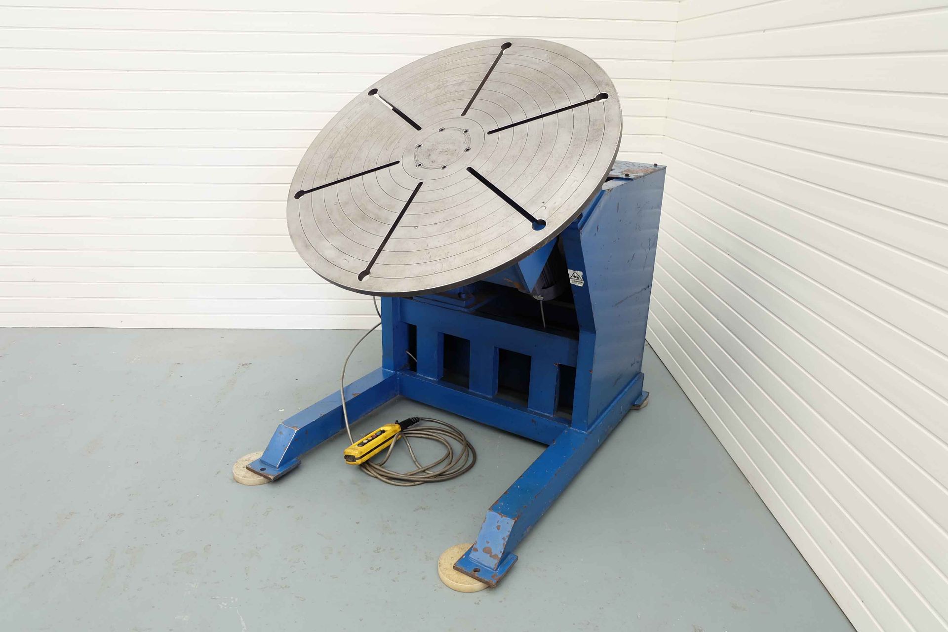 MGWP 1.2 Powered Rotary Welding Manipulator With Powered Tilting. Table Diameter 1200mm With Pendant - Image 2 of 8