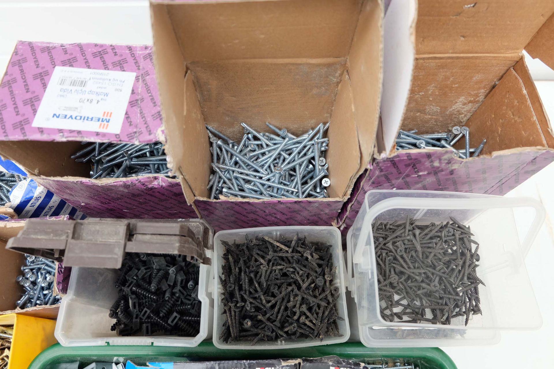 Quantity of Various Types & Sizes of Screws. - Image 2 of 9