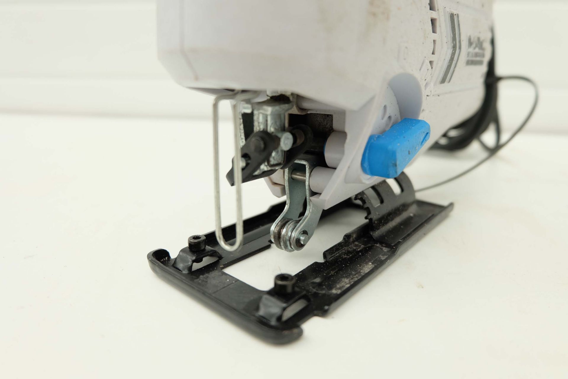 MacAllister MSJS600 Corded Jigsaw. Max Cutting Depth 80mm. Single Phase 600W. - Image 4 of 6