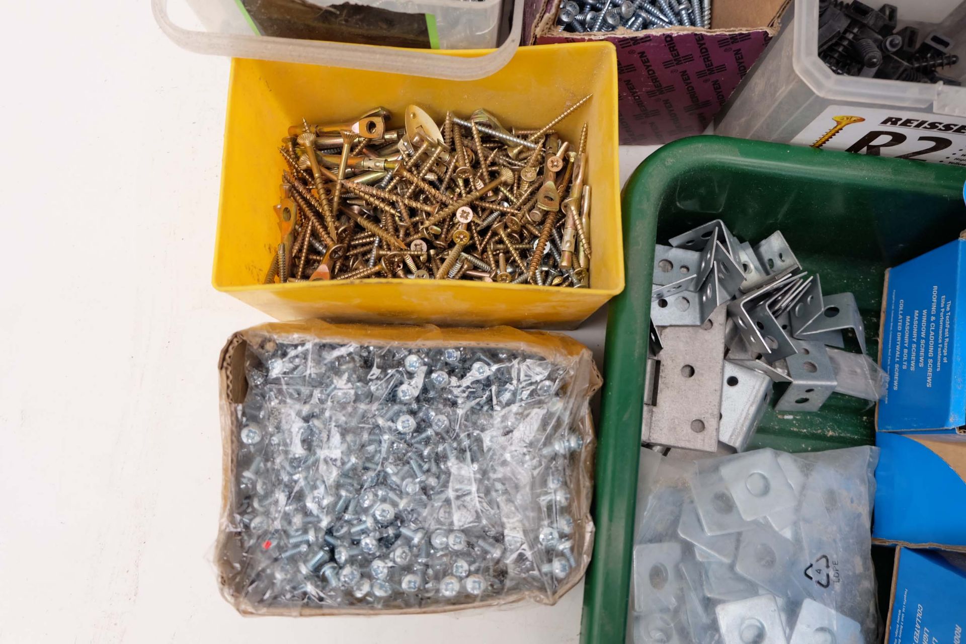 Quantity of Various Types & Sizes of Screws. - Image 4 of 9