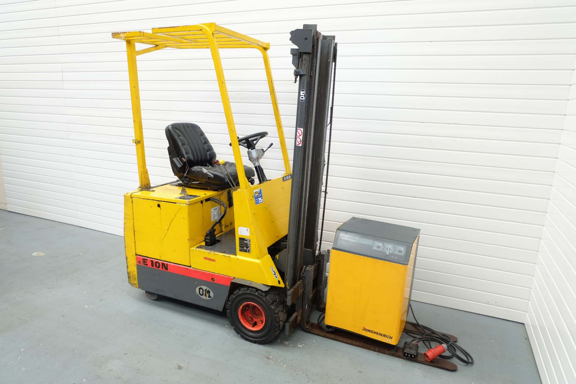 Fiat Model E10 ETI Electric Fork Lift Truck. Lifting Capacity 1000kg. Max Lifting height 3000mm. Wit - Image 8 of 11