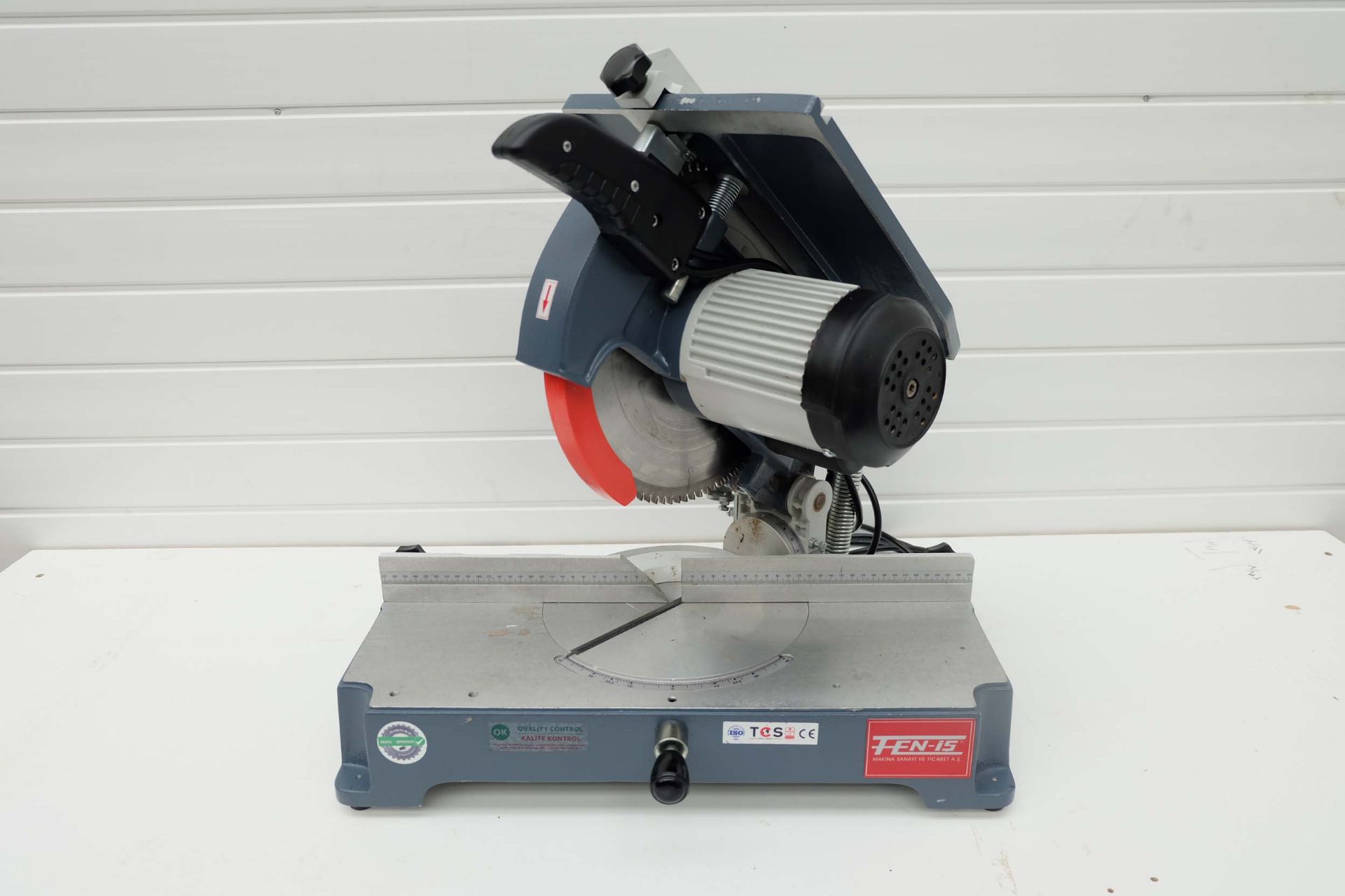 Makina Fen-is 300mm Circular Pull Down Saw. Double Mitre and Tilt. Table Size 340 x 260mm. Max Cutti - Image 8 of 13