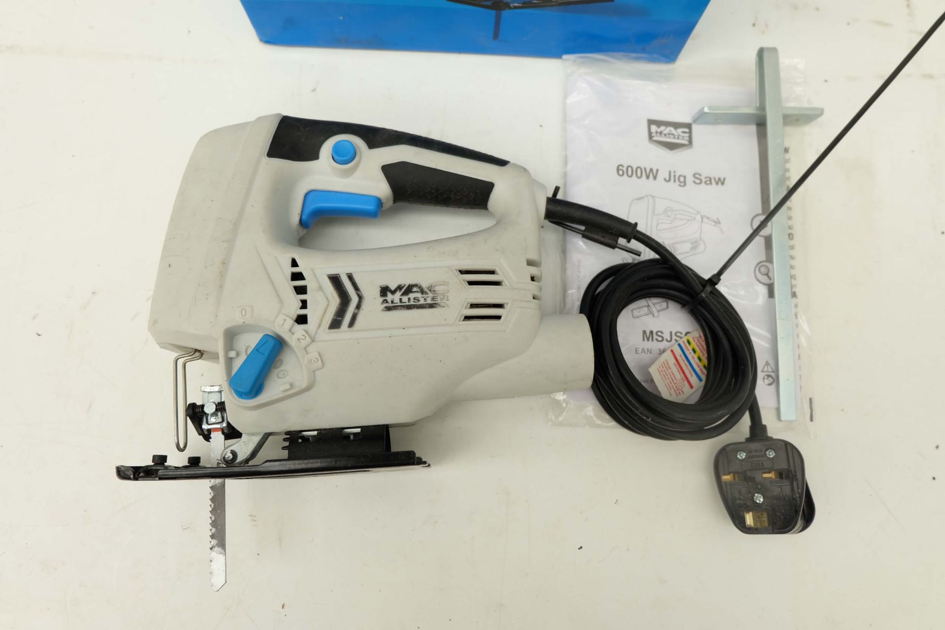 MacAllister MSJS600 Corded Jigsaw. Max Cutting Depth 80mm. Single Phase 600W. With Book and Box.
