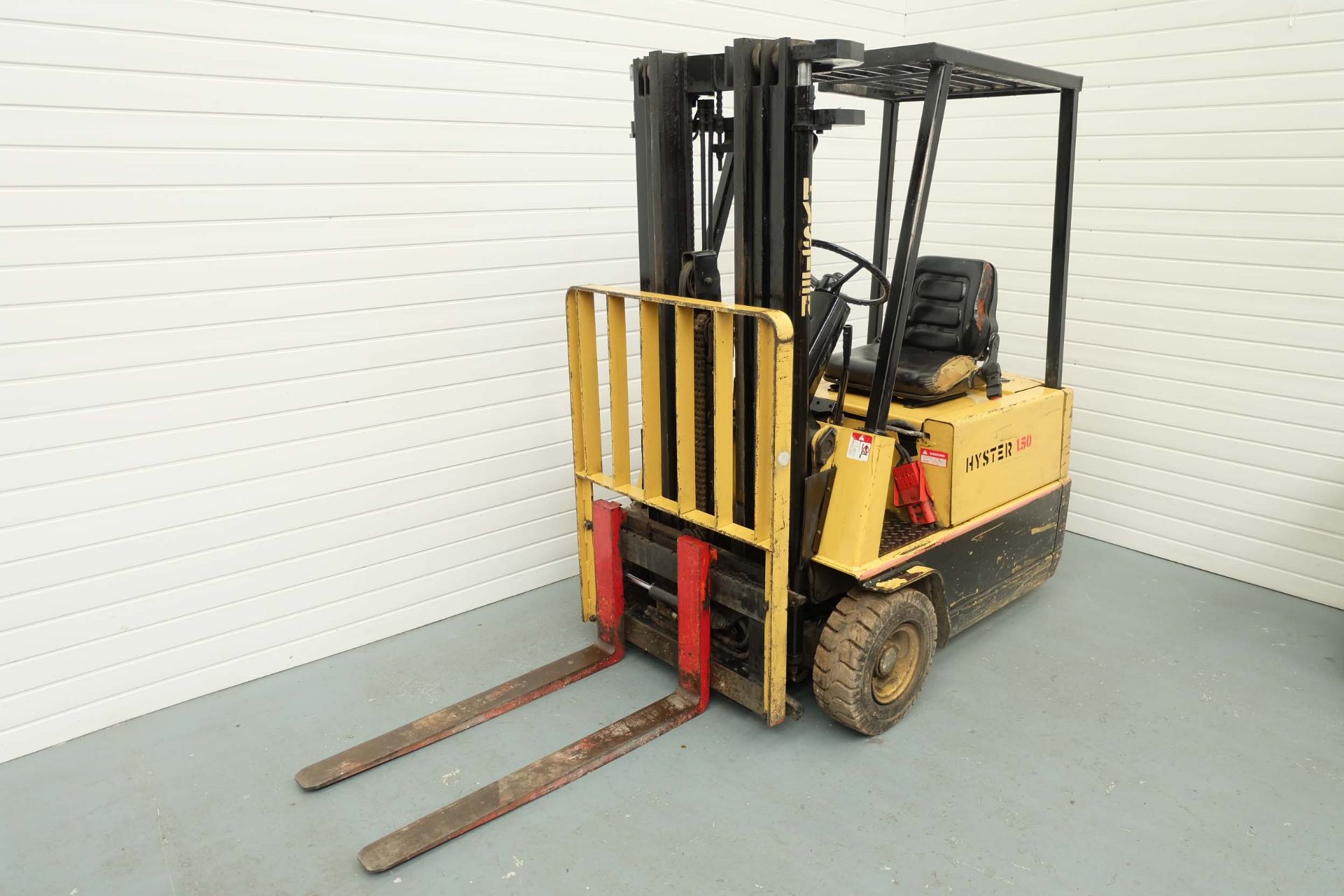 Hyster Model A1.50XL 3 Stage Electric Fork Lift Truck. Side Shift. Capacity 1250kg. Lift Height 4420 - Image 4 of 14