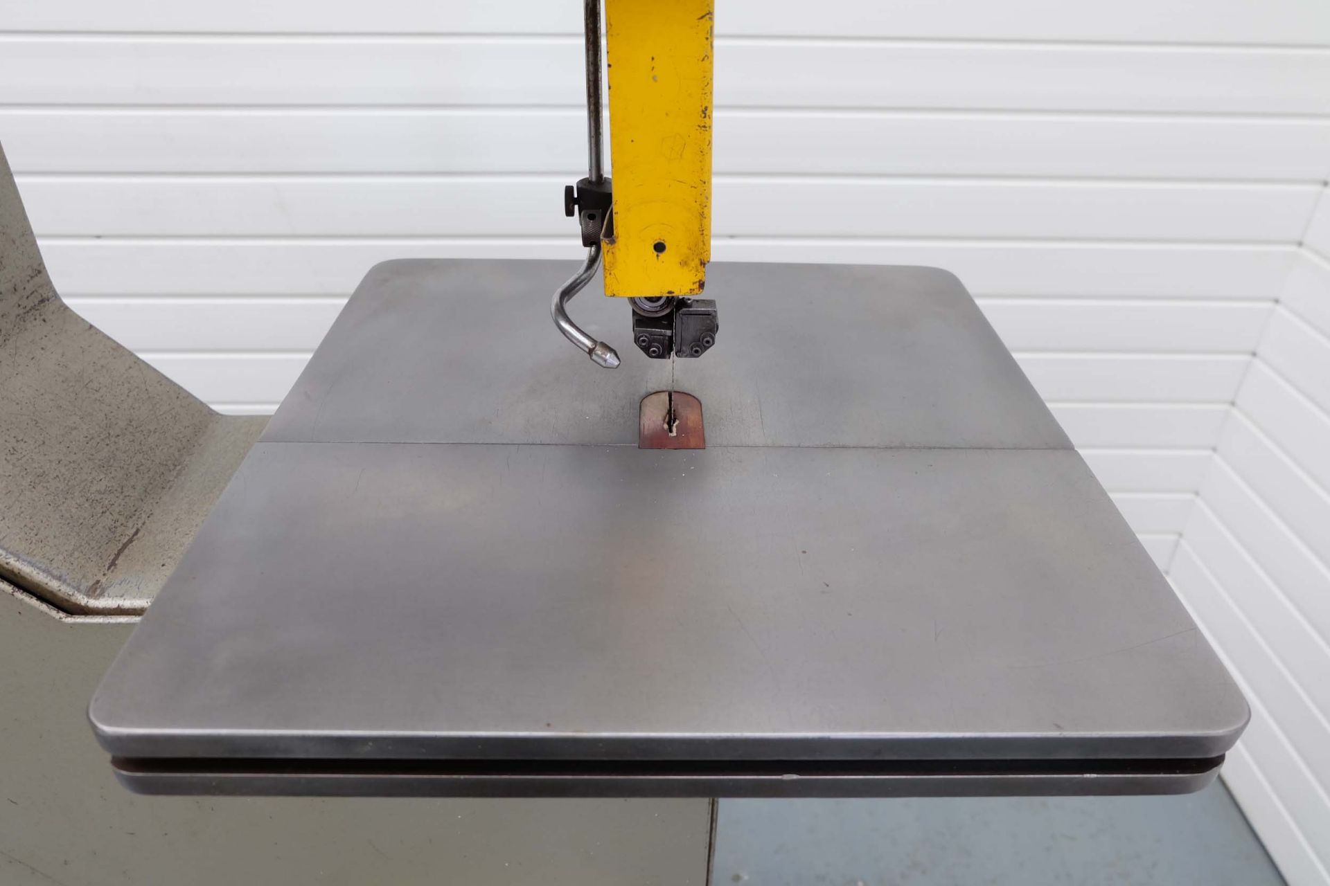 Startrite Volant 18 Vertical Bandsaw. Table Size: 19" x 19". - Image 3 of 9