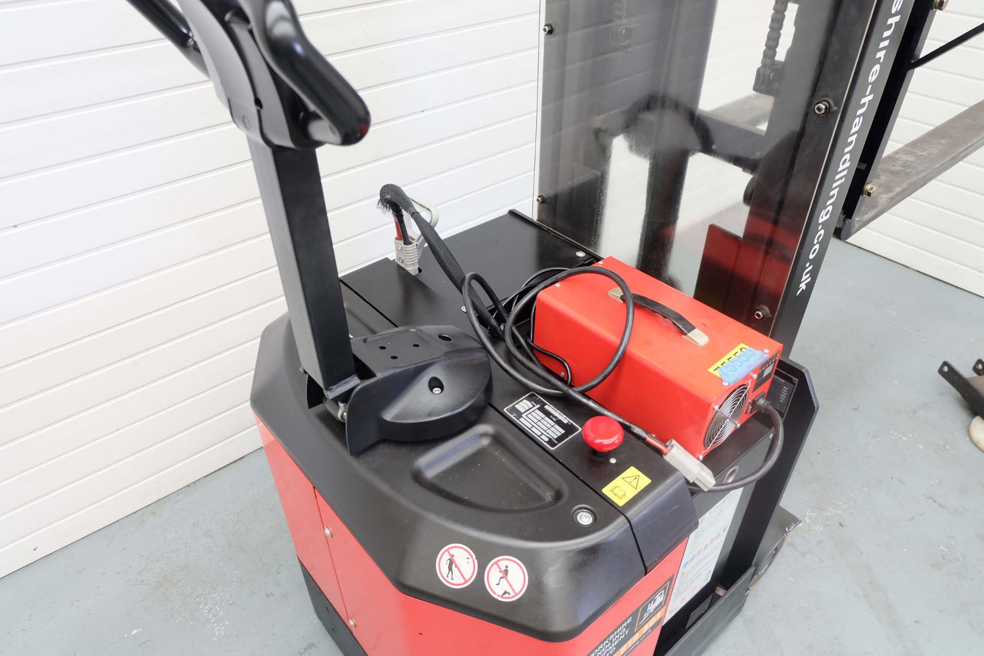 EP Equipment Model ES06-CA Electric Counterbalance Fork Lift Truck. Lifting Capacity 600KG. - Image 6 of 13