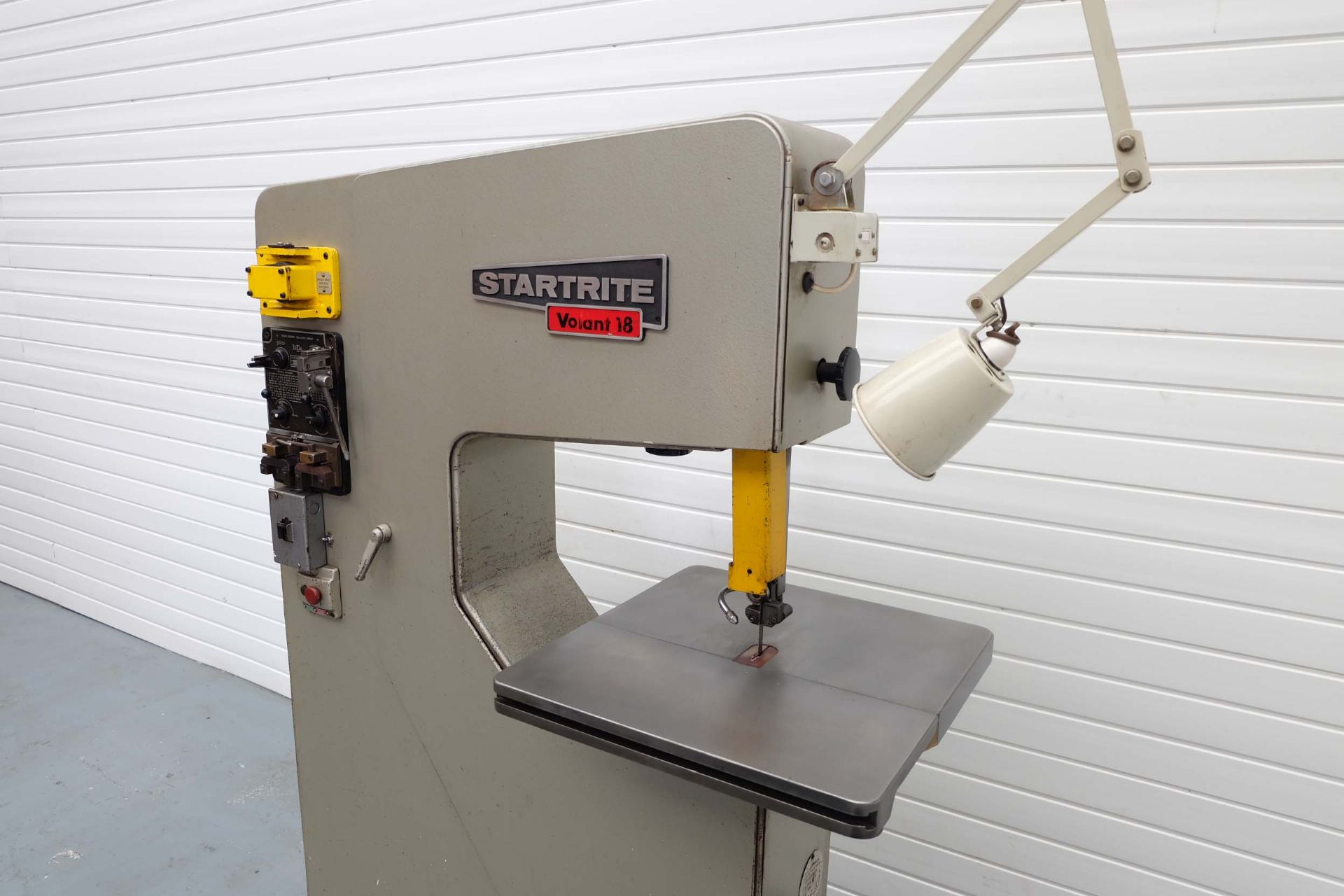 Startrite Volant 18 Vertical Bandsaw. Table Size: 19" x 19". - Image 2 of 9