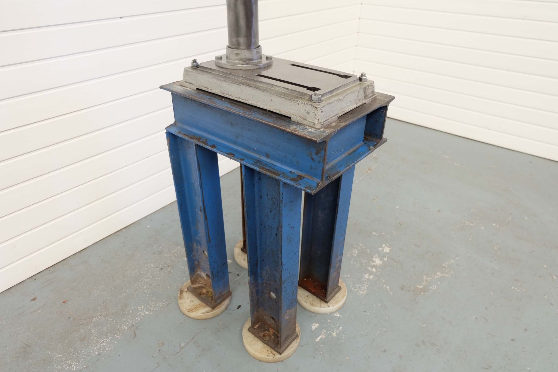 Draper Expert Bench Drill On Steel Stand. Drilling Capacity 19mm. Chuck Capacity 1 -13mm. Spindle Ta - Image 9 of 11