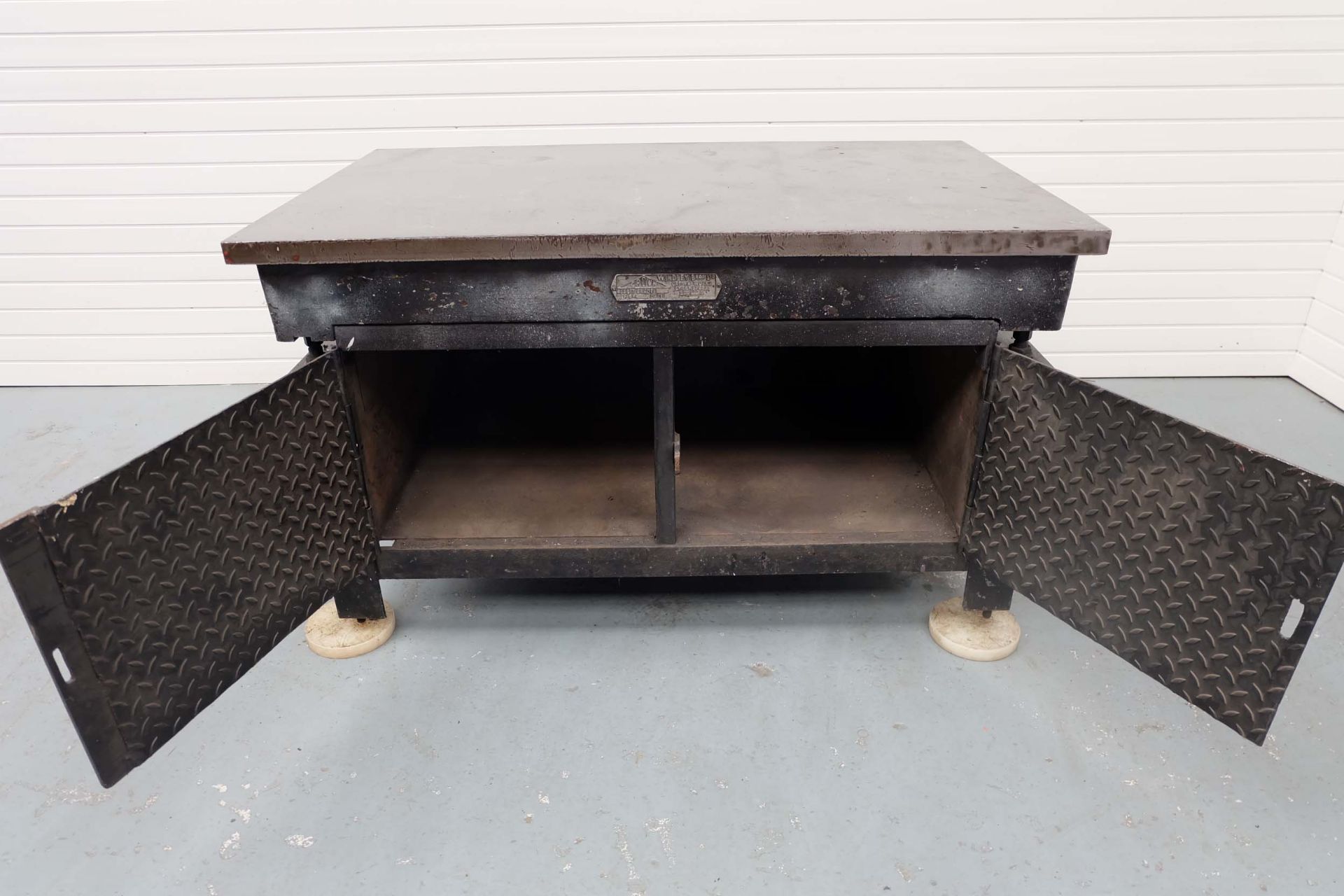 Crown Windley Cast Iron Surface Table On Levelling Stand With Steel Cabinet. Size 5' x 3'. Height: 3 - Image 6 of 9