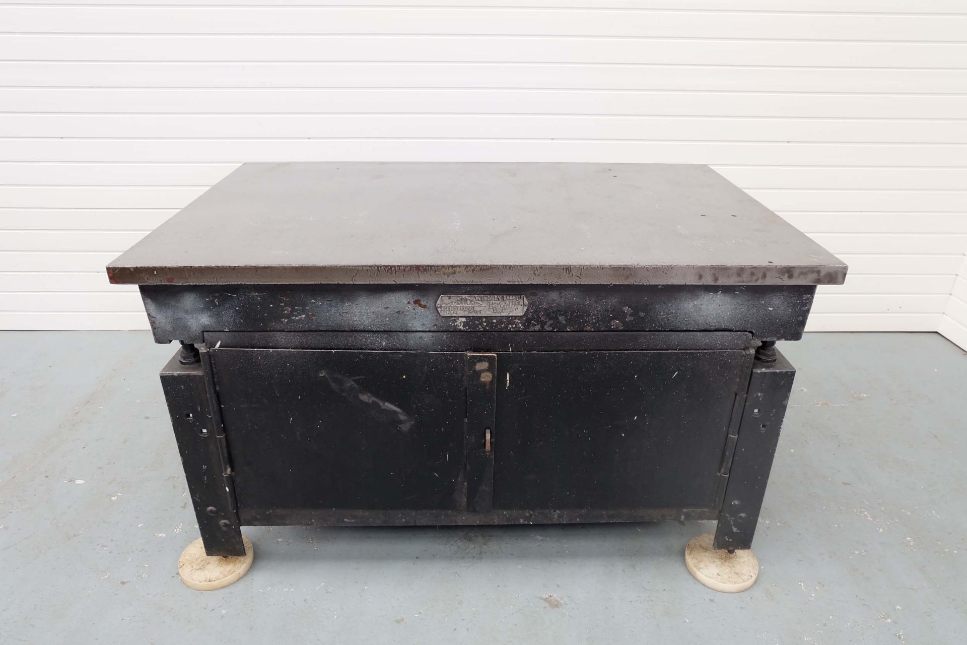 Crown Windley Cast Iron Surface Table On Levelling Stand With Steel Cabinet. Size 5' x 3'. Height: 3 - Image 2 of 9