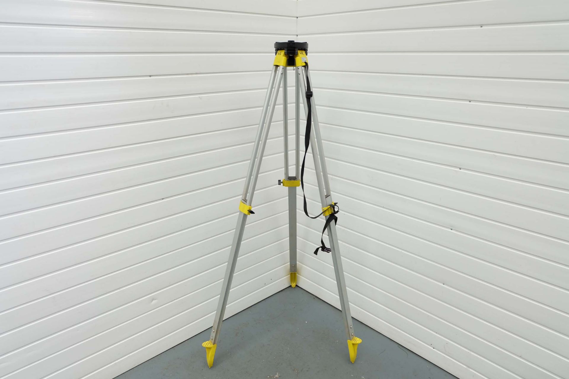 Leica Geosystems Ltd. Type CTP 103 Aluminium Tripod for Lasers Etc. - Image 2 of 5