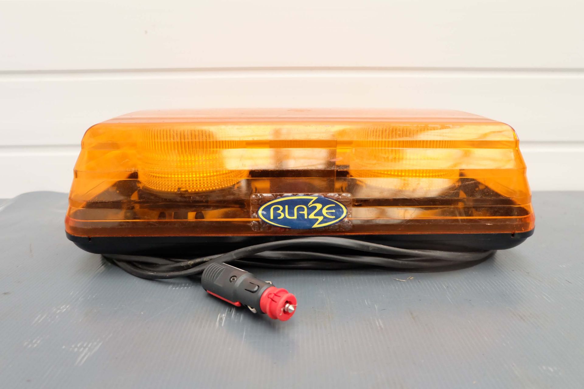 Blaze II 12v Mag 50 Rotating Amber Mini Lightbar. Length 15". Two Flashing Rotators.