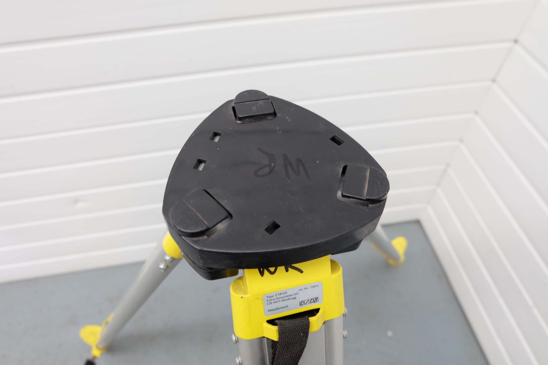 Leica Geosystems Ltd. Type CTP 103 Aluminium Tripod for Lasers Etc. - Image 5 of 5