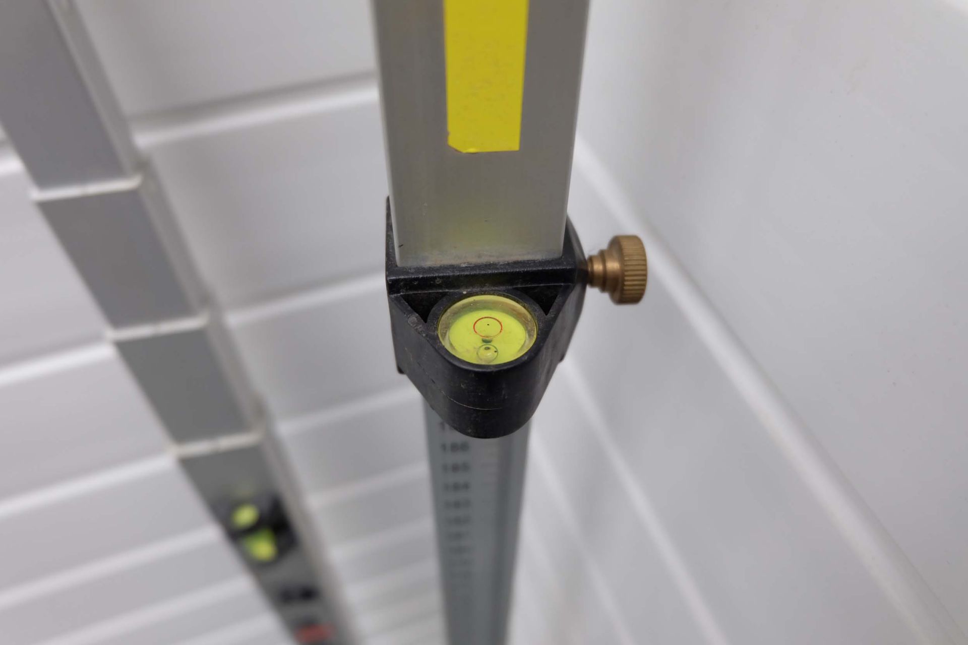 Nedo mEssfix 6 Section Aluminium Measuring Pole With Tape & Level. - Image 8 of 10