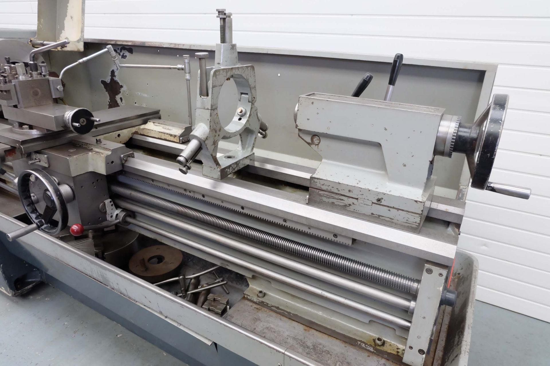 Colchester Mascot 1600 Straight Bed Centre Lathe. Height of Centres 8 1/2". - Image 10 of 14