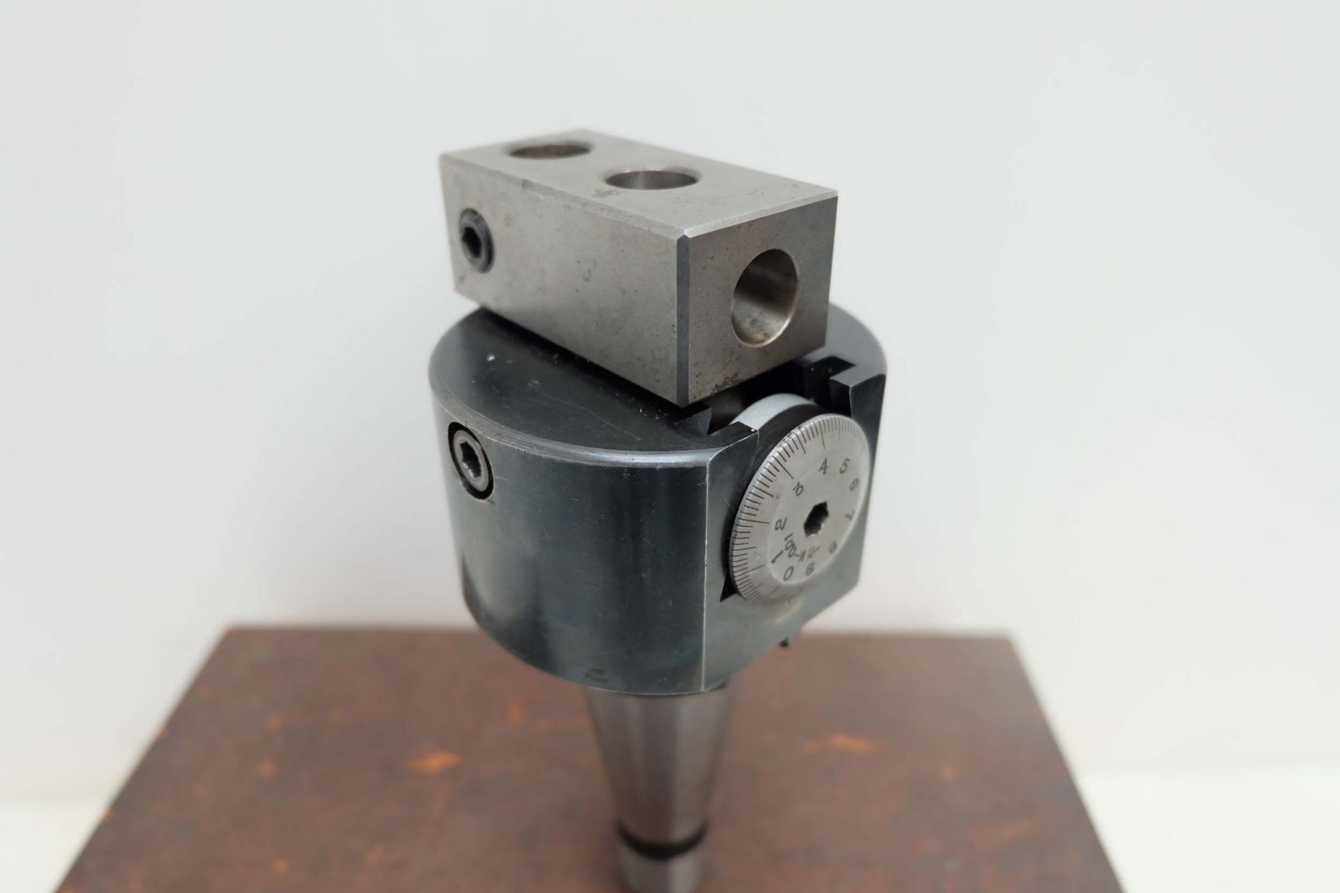 Boring & Facing Head. Size of Body 3 1/4" Dia. Tool Hole: 5/8". Spindle Taper: 40 ISO x 5/8 Whit. Wi - Image 2 of 4