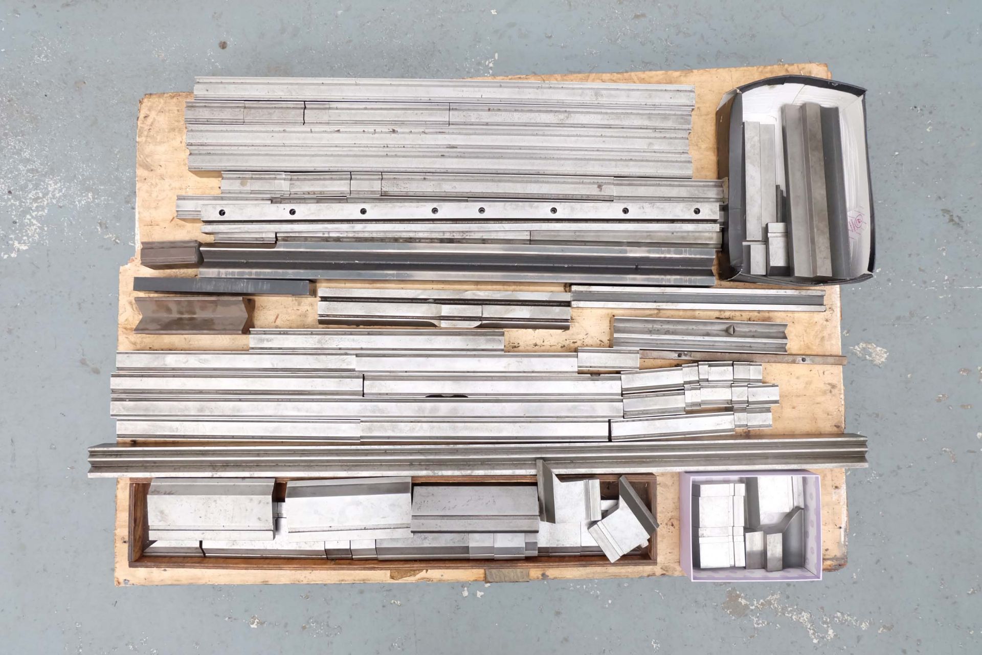 Quantity of Various Press Brake Tooling On Pallet as Lotted.