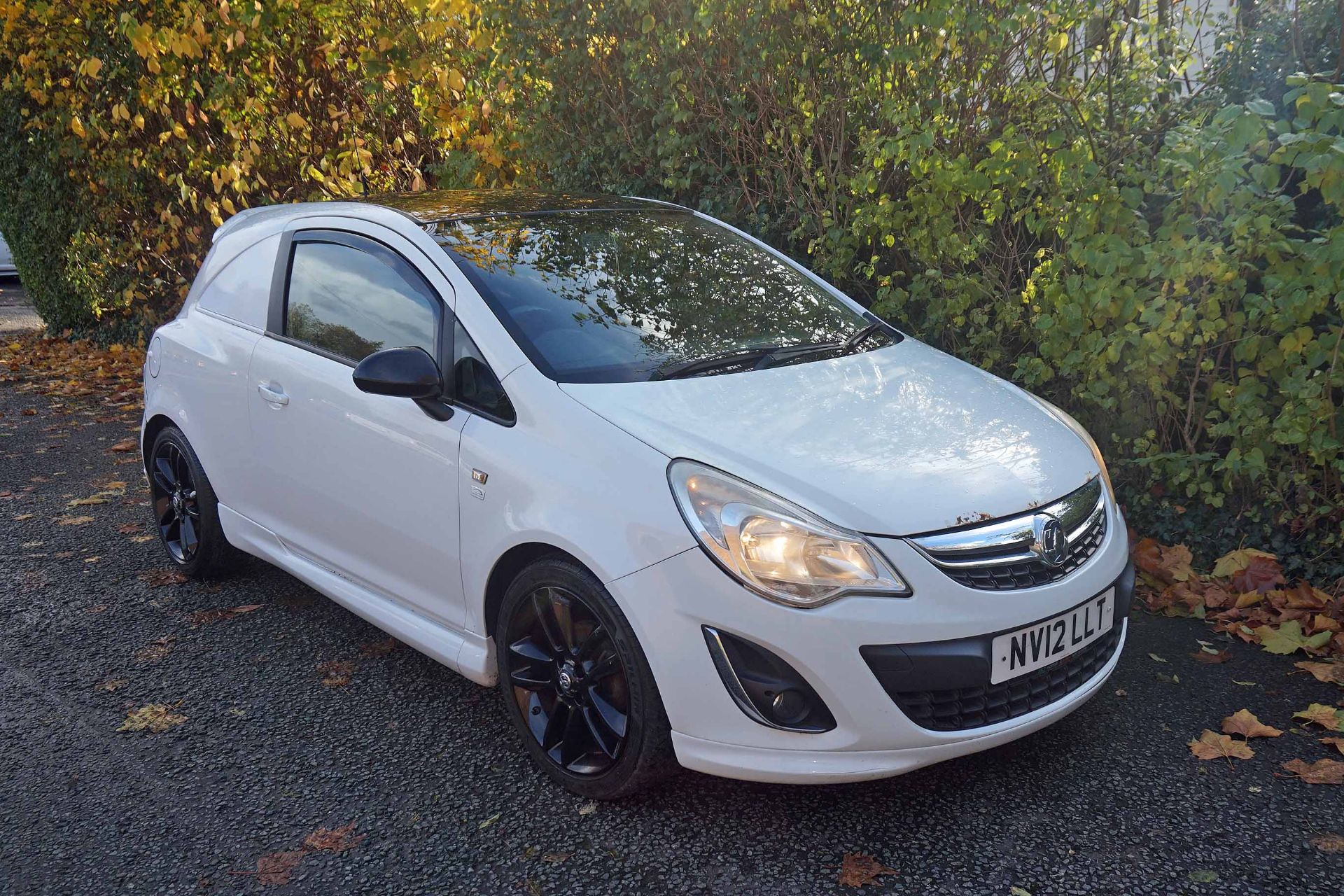 Vauxhall Corsa Van. Model Eco Flex. 1.3 CDTi Diesel. Date of first registration: June 2012. - Image 3 of 15