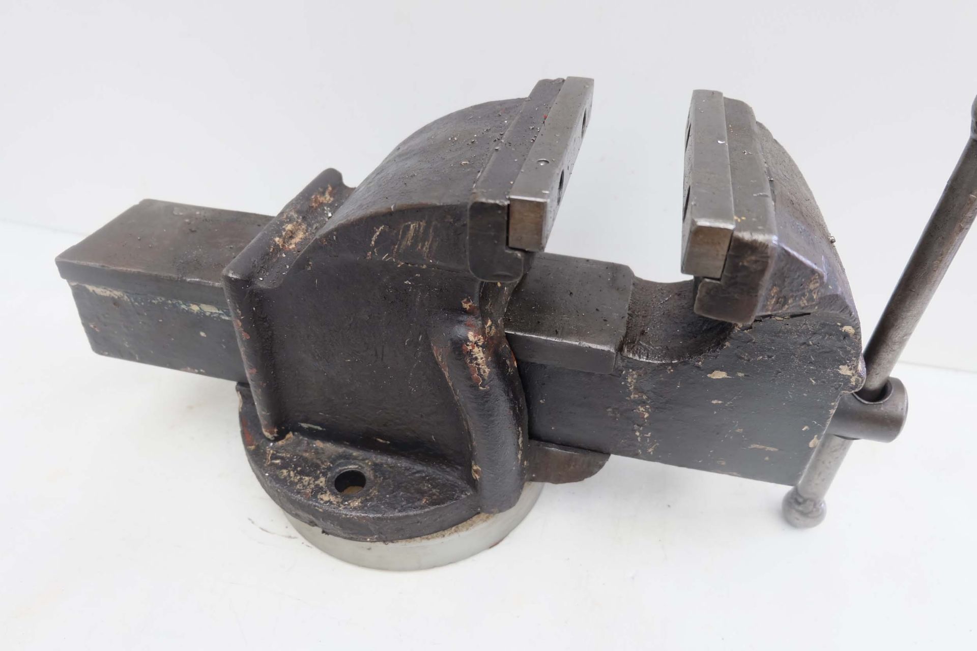 Blacksmiths Bench Vice. Width of Jaws 6". - Image 2 of 4