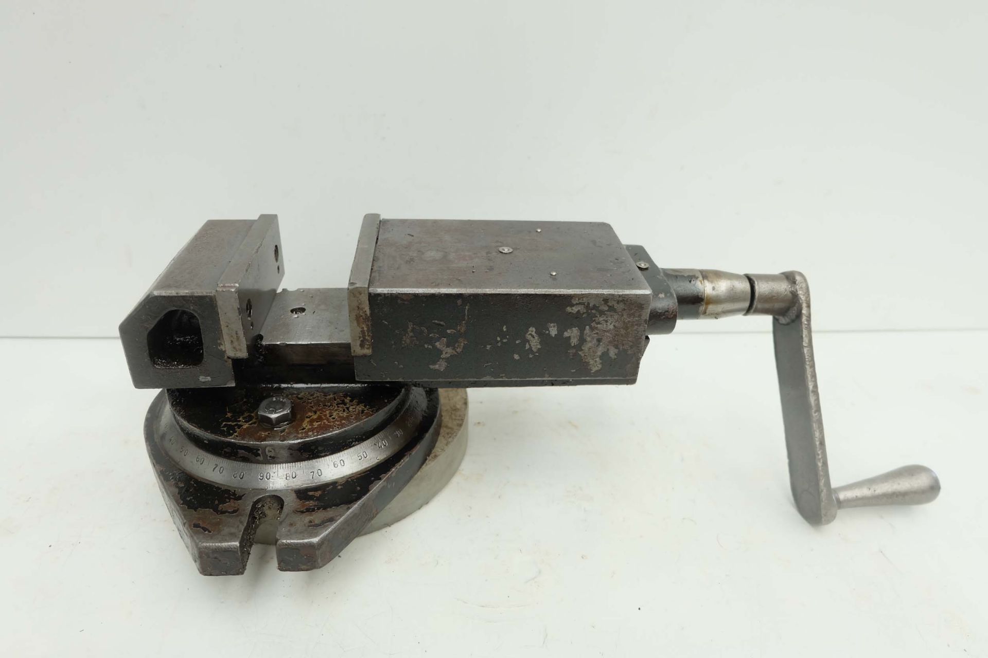 6" Machine Vice on Swivel Base. Width of Jaws 6".