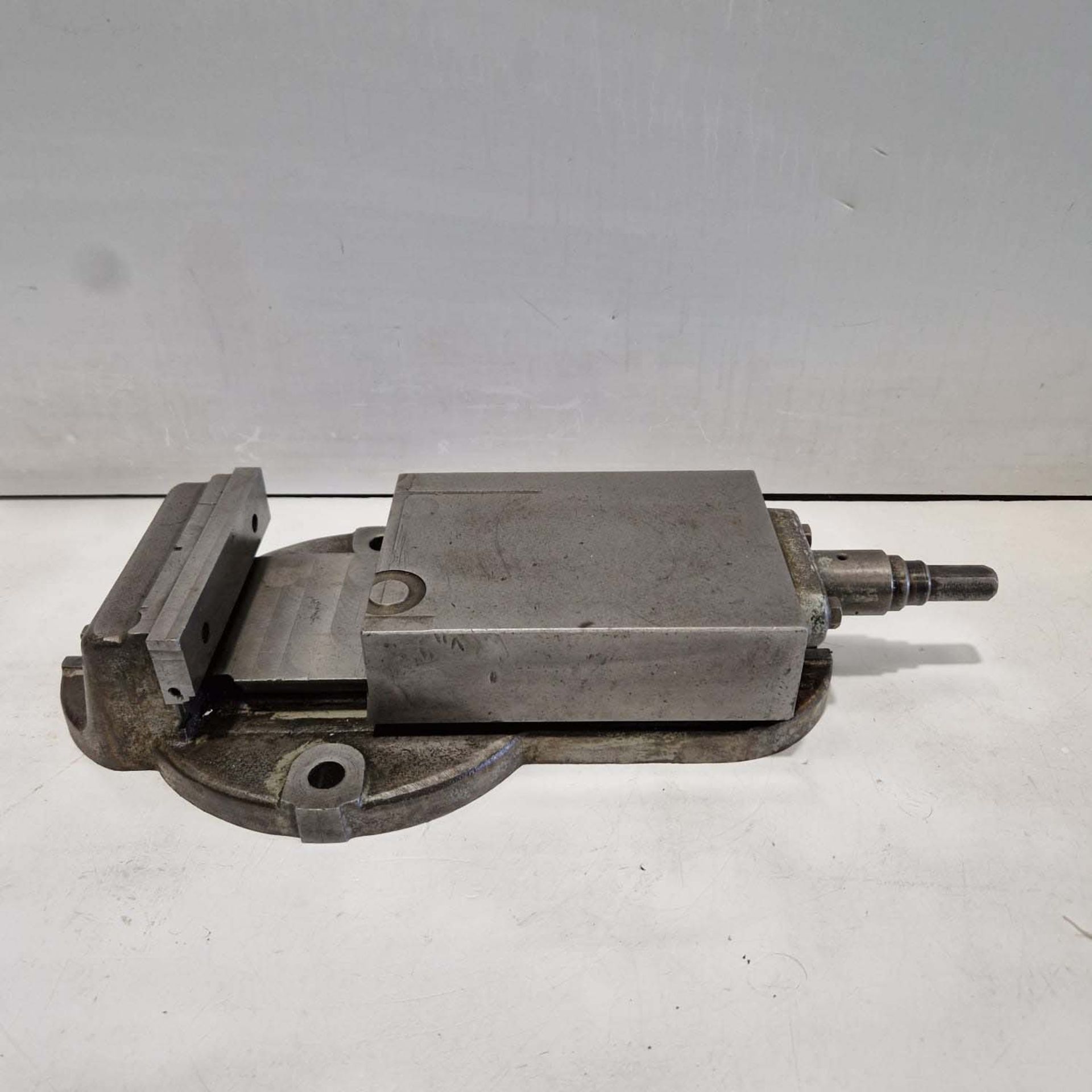 Abwood 6" Machine Vice. Width of Jaws 6 1/2". Height of Jaws 1 3/4". Max Opening of Jaws 6". - Image 3 of 5