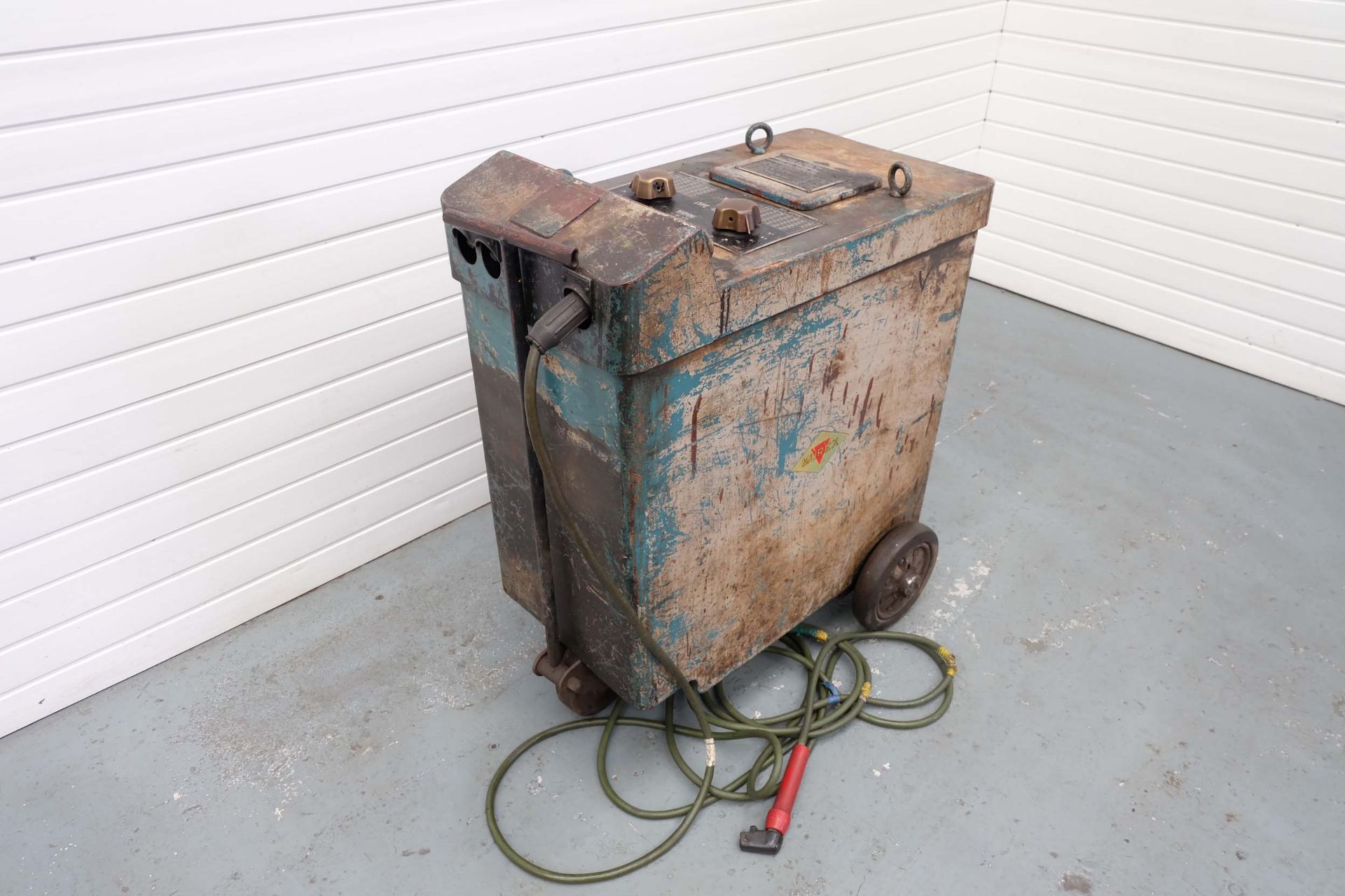 Murex Type 455 Oil Immersed Electric Arc Stick Welder On Wheels. Welding Current. - Image 2 of 6