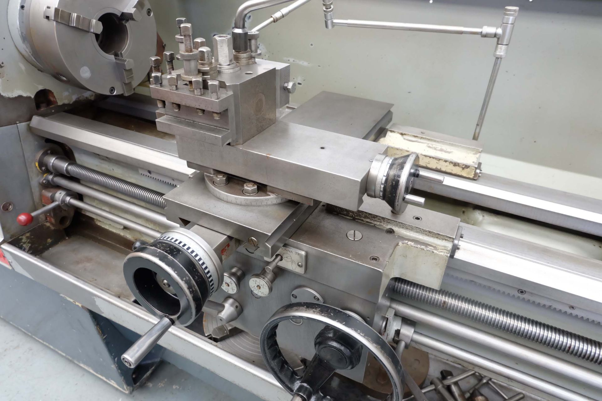 Colchester Mascot 1600 Straight Bed Centre Lathe. Height of Centres 8 1/2". - Image 8 of 14