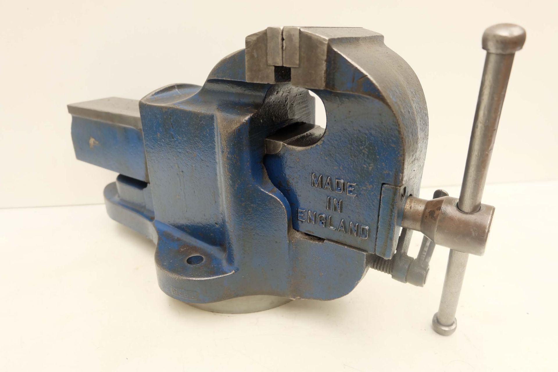 Record No.23 Bench Vice With Quick Release. Width of Jaws 4 1/4". Max Opening 6 1/4". - Image 3 of 4