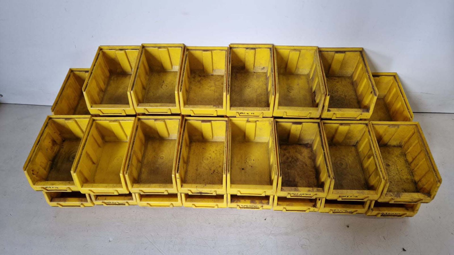 38 x Small Plastic Lin Bins - Image 2 of 2