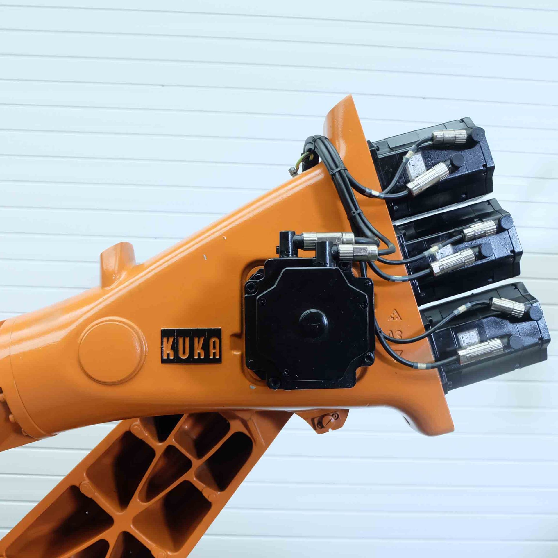 2 x Kuka Type KR125 6 Axis Robotic Arms. (1 Complete & 1 Incomplete). - Image 8 of 35