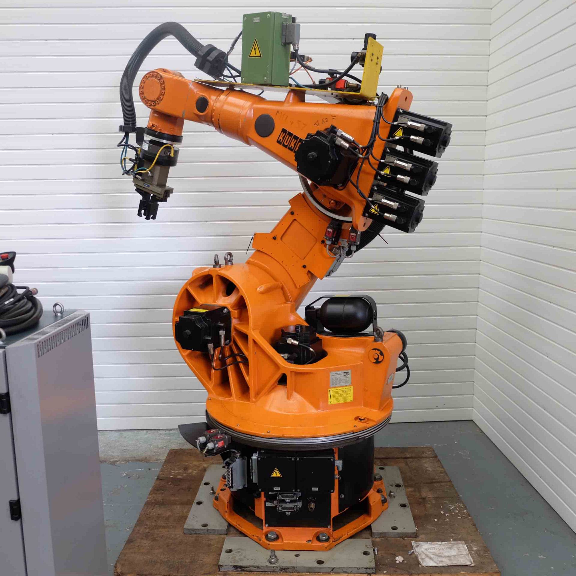 2 x Kuka Type KR125 6 Axis Robotic Arms. (1 Complete & 1 Incomplete). - Image 35 of 35