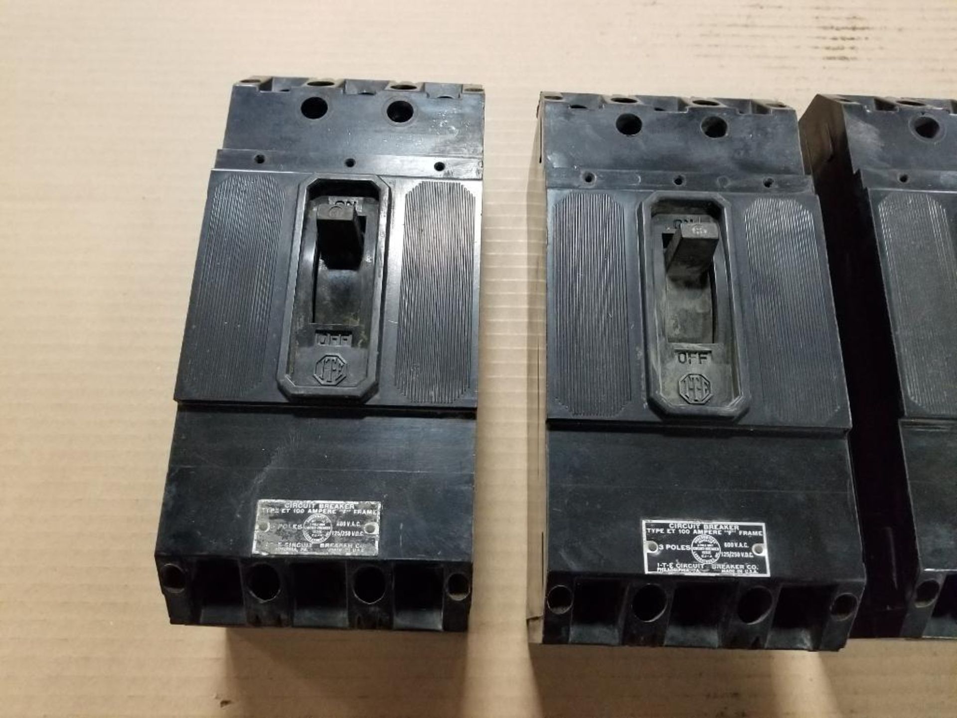 Assorted electrical breakers. GE. - Image 3 of 10