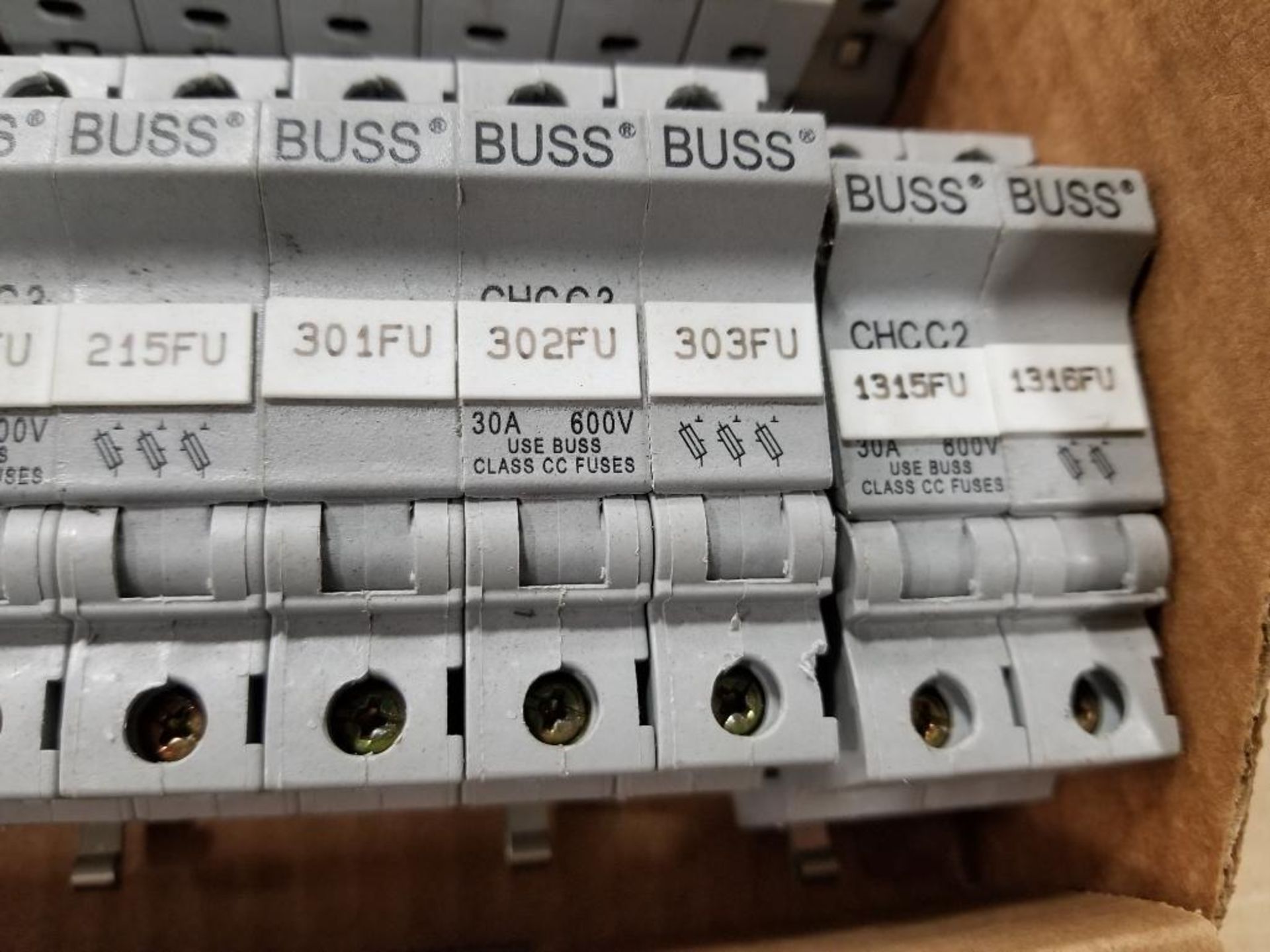 Assorted electrical fuse holder. BUSS. - Image 3 of 6