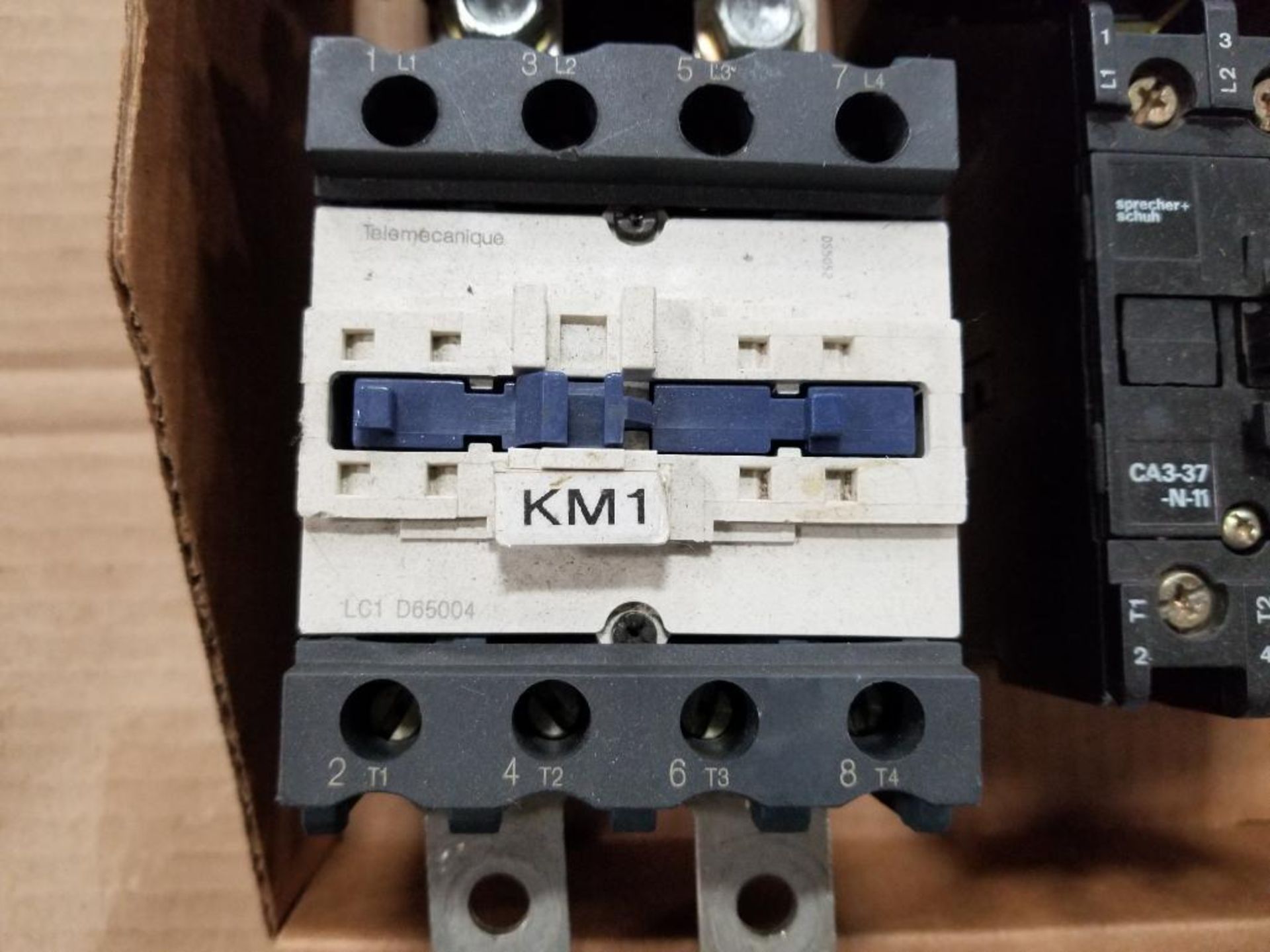 Assorted electrical contactors. Telemecanique, Sprecher + Schuh.. - Image 2 of 9