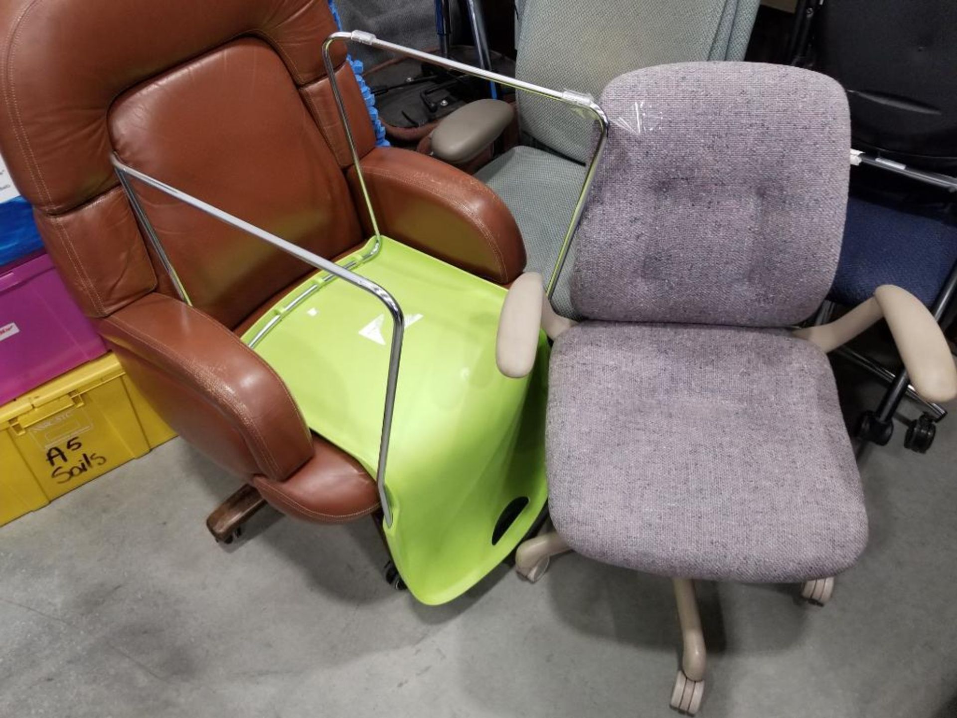 Qty 7 - Assorted office chair.