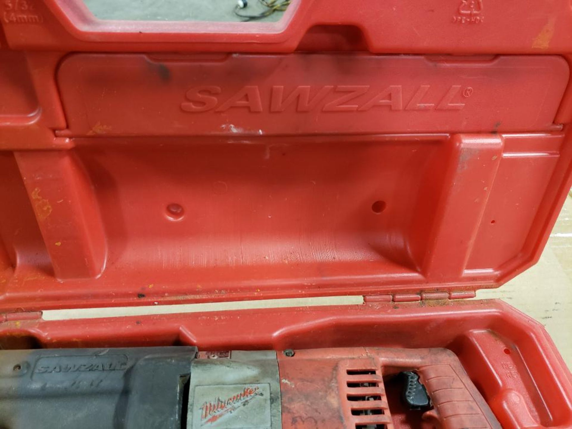 Milwaukee 6508 Sawzall reciprocating saw. - Image 4 of 6