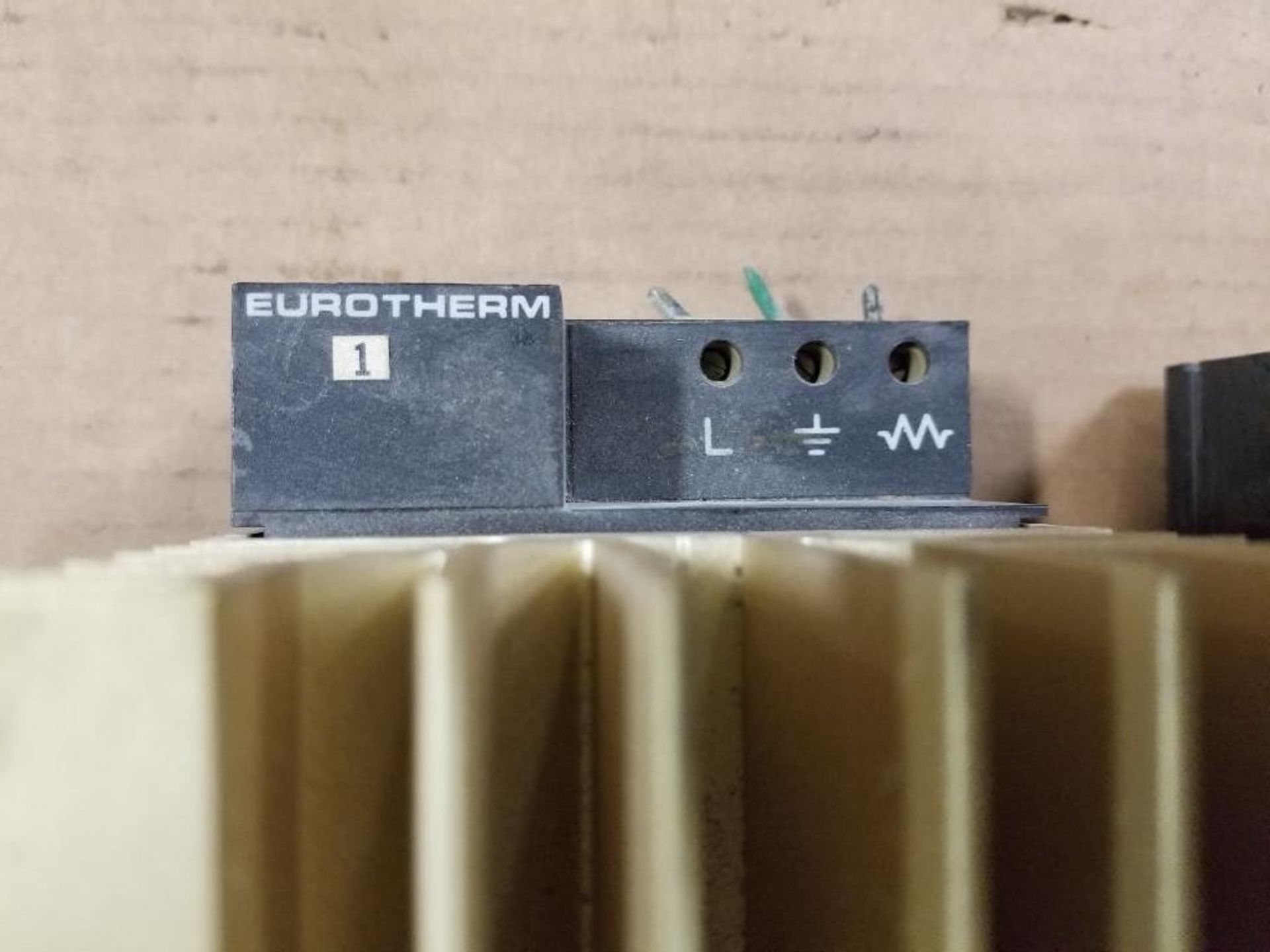 Qty 3 - Eurotherm 425/15A/440V//LGC/on-off// current controller. Ser # 8649-5111. - Image 4 of 12