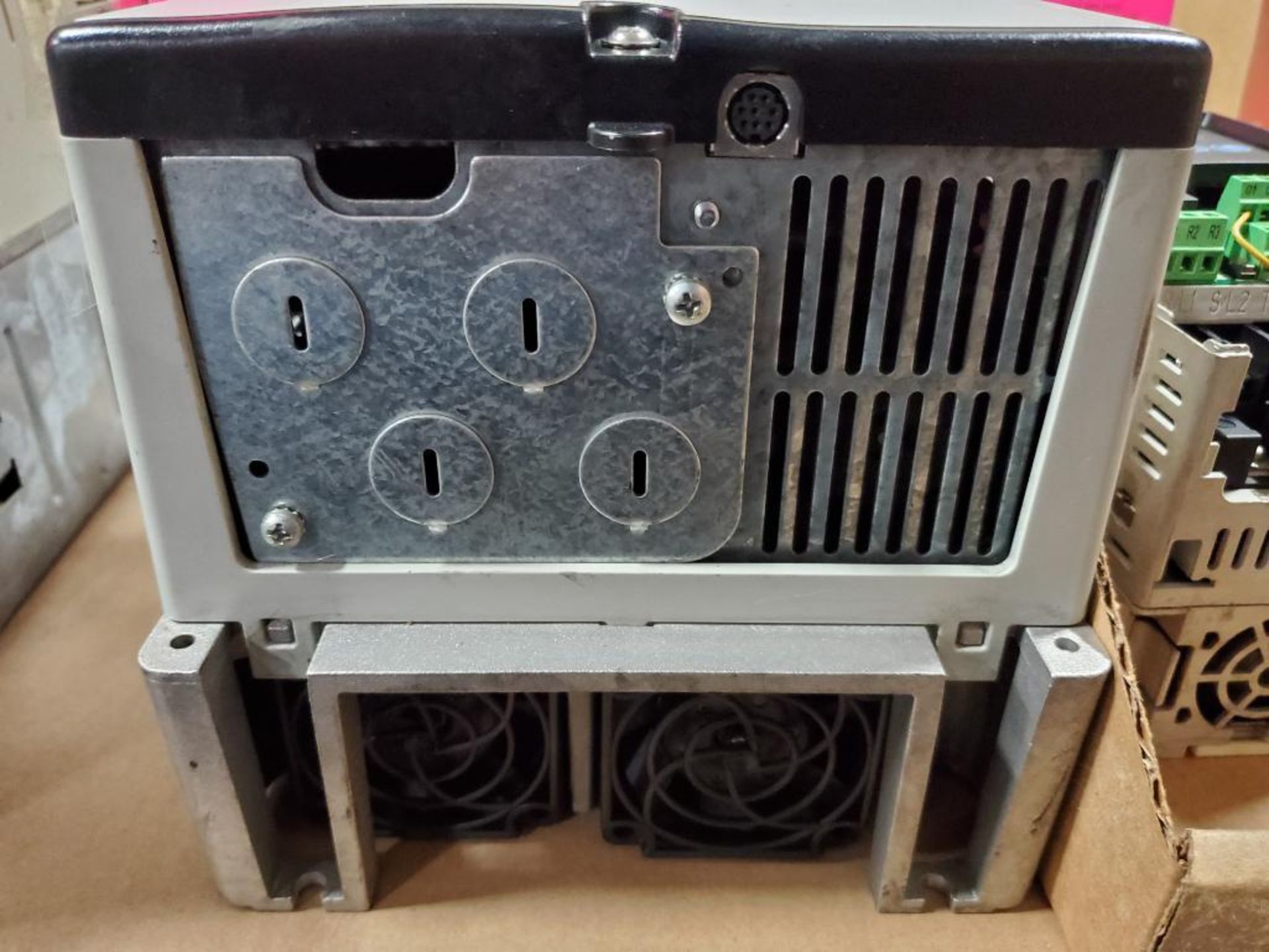 Allen Bradley Power Flex 70 adjustable frequency AC drive. 20A-D-014-A-3-AYNANC0. 10HP. - Image 5 of 7
