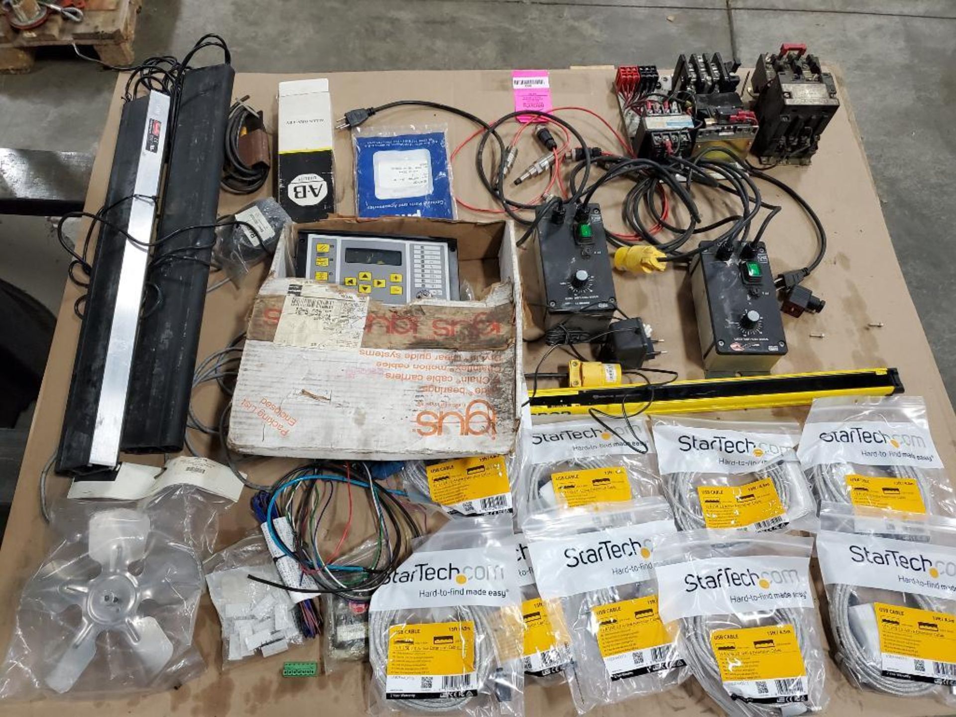 Pallet of assorted electrical. Controllers, connection cords, starters, replacement parts. - Image 17 of 17