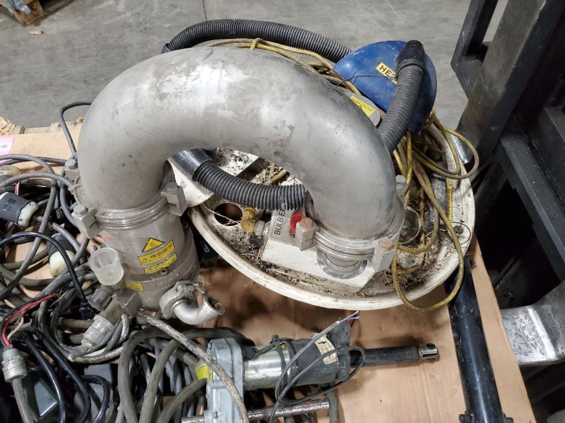 Pallet of assorted wiring, plugs, and electrical. - Image 13 of 16